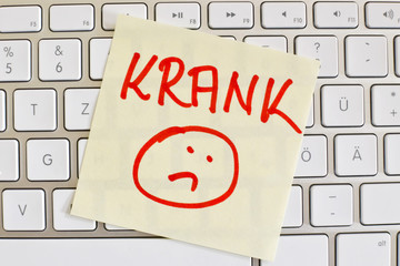 Notiz auf Computer Tastatur: Krank