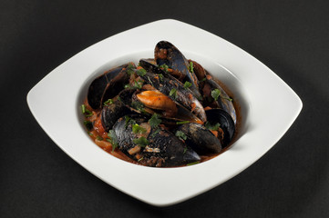 Mejillones a la marinera. mussels with seafood