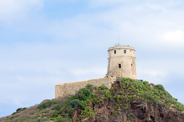 Fototapeta na wymiar Fortress on the hill on the peninsula.