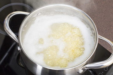 boiling millet porridge