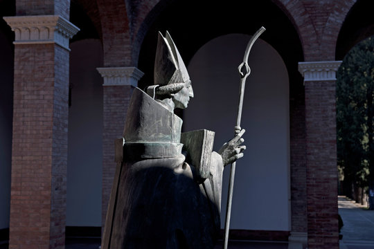 Statue Sant'Anselmo auf dem Aventin, Rom, Italien