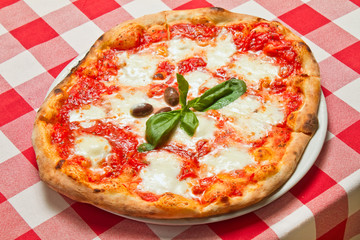 Pizza Margherita Plate