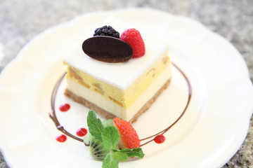 mango mousse cake