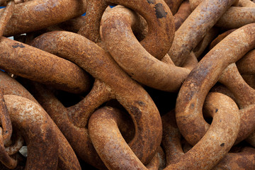 Fototapeta premium rusty boatyard chain