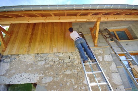 pose ext&eacute;rieure de bardage bois