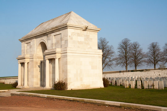 La nécropole de Serre Hébuterne - Somme - Guerre mondiale