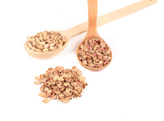 Spoons with pistachios