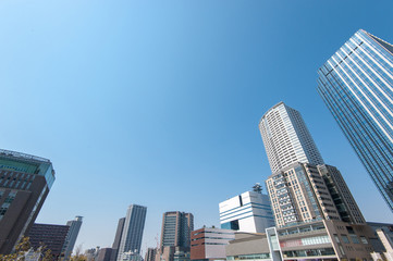 日本の大阪のビル群