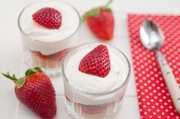 Erdbeer Sahne Dessert