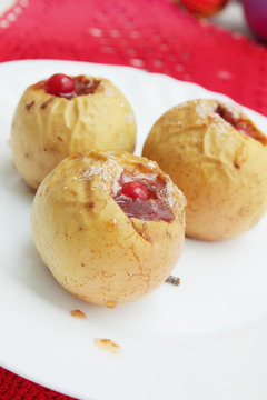 baked apples with cranberries