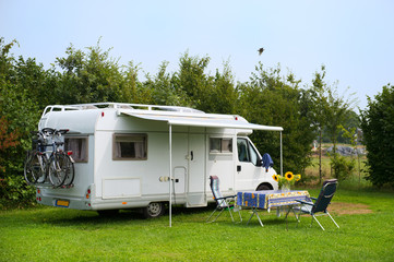Mobil home camping - obrazy, fototapety, plakaty