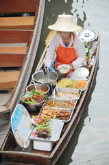 Obraz premium Damnoen Saduak Floating Markets, Ratchaburi Province, Thailand.