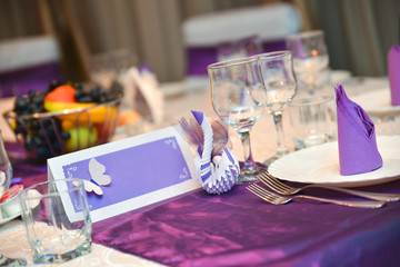 Table with plates and glasses during the wedding