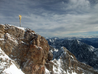 Zugspitze - Gipfelkreuz und Ausblick