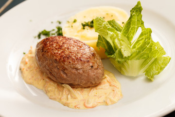cutlet with mashed potatoes