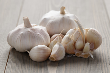 garlic on wood table