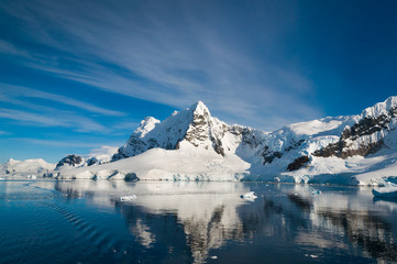 Fototapeta na wymiar Paradise Bay Antarctica