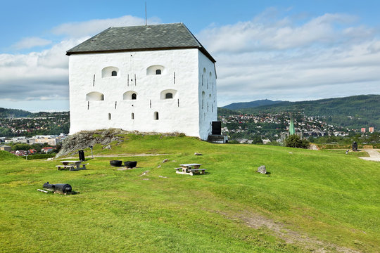 Verteidigungsturm der Festung Kristiansten in Trondheim
