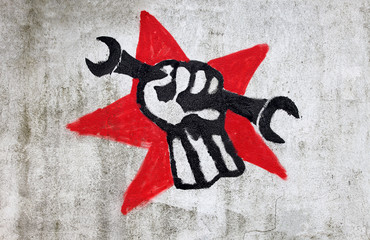 graffiti estrella roja puño llave inglesa  0508-f14