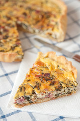 Quiche Lorraine mit Kräutern