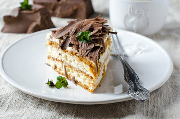 Sponge cake with cream and chocolate