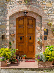 Fototapeta na wymiar Door of tuscany