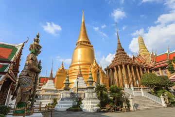 Foto op Aluminium Wat Phrakaew Temple, Bangkok, Thailand © Noppasinw