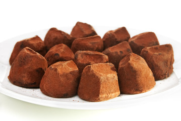 Cocoa dusted chocolate truffles