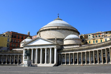 Piazza del Plebiscito à Naples - Italie - 63210050