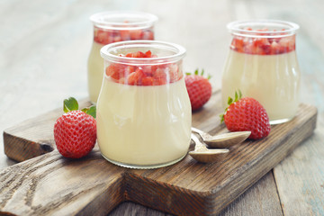 Panna cotta with fresh strawberry