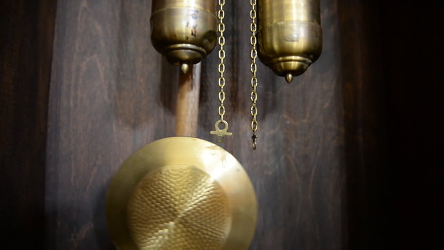 Kettlebell old pendulum clock   