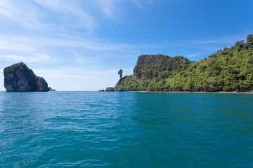 Fototapeta na wymiar Chicken Island, mer d'Andaman, Thaïlande