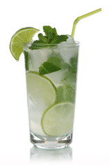 Mojito Cocktail isoliert