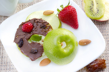Green apple bagel
