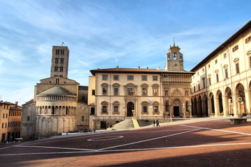 Fototapeta na wymiar Piazza Grande w Arezzo, Toskania, Włochy