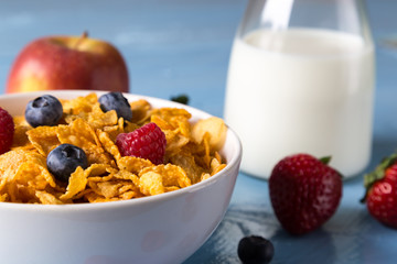 Cornflakes in einer Schale
