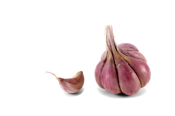 Чеснок с долькой, изолированные