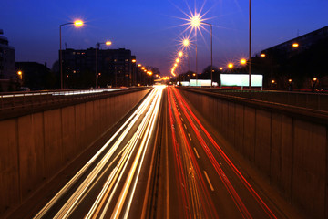 Fototapeta na wymiar Traffic at night