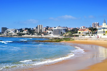 Fototapeta na wymiar Beach of Tamariz in Estoril, Portugal