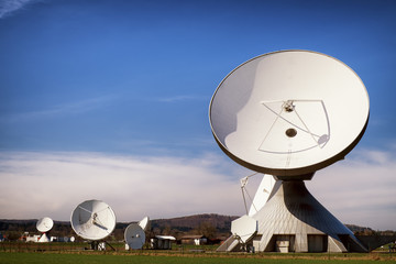 satellite dish - radio telescope