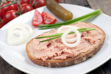 Bread with spreadable sausage