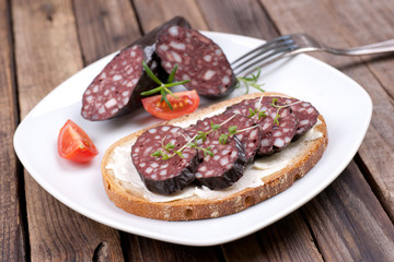 Bread with black pudding