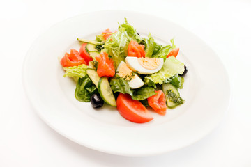 vegetable salad with egg