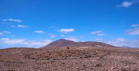 Fototapete Rund rock pile and stone circle in lanzarote © chapeau77