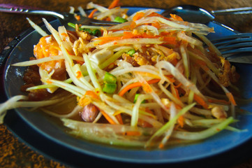 Thai papaya salad