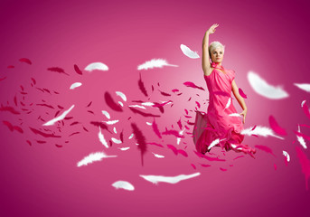 Obraz na płótnie Canvas Jumping woman