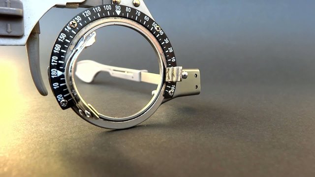 optometrist adding the Spectacles lenses used for eyesight