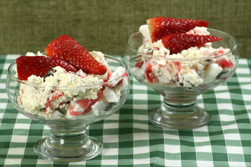 Eton Mess dessert