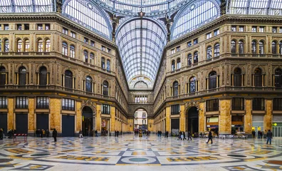Selbstklebende Fototapete Neapel Neapel - Inside The Principe Umberto I Gallery