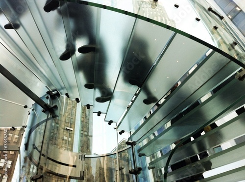 "Pies en la escalera" photo libre de droits sur la banque d'images